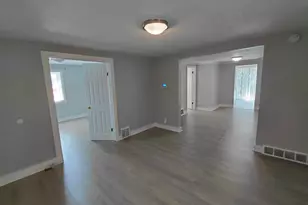 10169 Imperial Dr, Saint Louis, MO 63136 - Photo 5