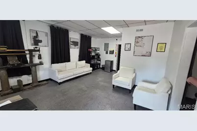 8515 Airport Road, Berkeley, MO 63134 - Photo 5