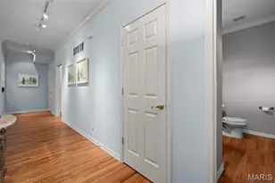 8 W Pine Ct, Saint Louis, MO 63108 - Photo 7