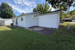 10619 Foxlair Dr, Saint Louis, MO 63137 - Photo 11