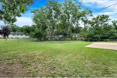 855 Northmoor Drive, Florissant, MO 63033 - Photo 31
