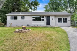 855 Northmoor Dr, Florissant, MO 63033 - Photo 1