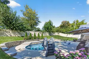 821 N Spoede Rd, Creve Coeur, MO 63141 - Photo 77