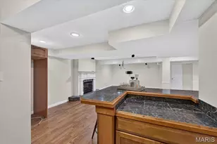 821 N Spoede Rd, Creve Coeur, MO 63141 - Photo 69