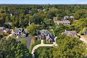 821 N Spoede Rd, Creve Coeur, MO 63141 - Photo 3