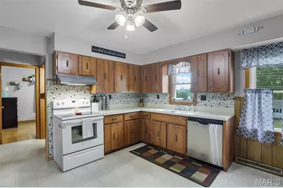 704 W 9th Street, Washington, MO 63090 - Photo 9