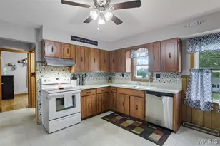 704 W 9th St, Washington, MO 63090 - Photo 9
