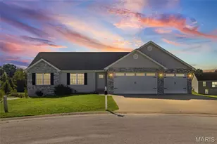866 Pebble Beach Ct, Union, MO 63084 - Photo 1