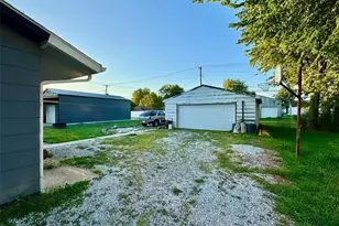 318 1st St, Monroe City, MO 63456 - Photo 19