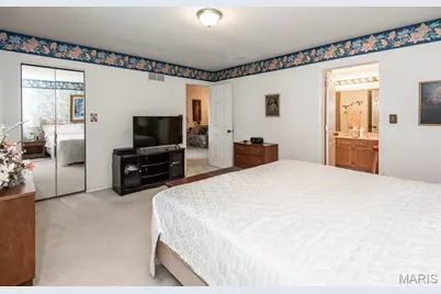 3940 Grand National Drive, Florissant, MO 63034 - Photo 23