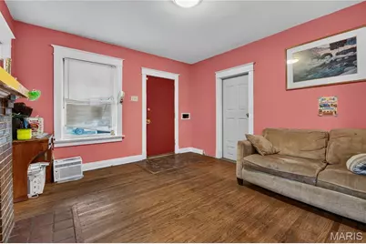 5518 Emerson Avenue, Saint Louis, MO 63120 - Photo 3