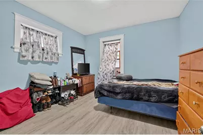 5518 Emerson Avenue, Saint Louis, MO 63120 - Photo 7