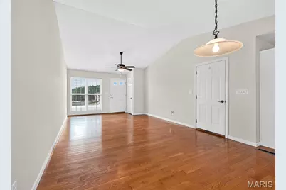 12193 McKelvey Place Drive, Bridgeton, MO 63044 - Photo 5