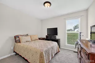 12193 McKelvey Pl Dr, Bridgeton, MO 63044 - Photo 11