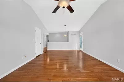 12193 McKelvey Place Drive, Bridgeton, MO 63044 - Photo 7