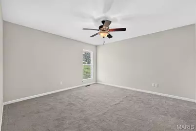 12193 McKelvey Place Drive, Bridgeton, MO 63044 - Photo 17