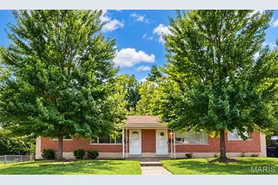 414-416 S Cadillac Drive, Saint Charles, MO 63301 - Photo 1