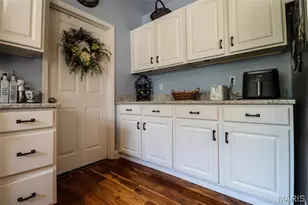 2420 Boardwalk Pl, Saint Louis, MO 63129 - Photo 11