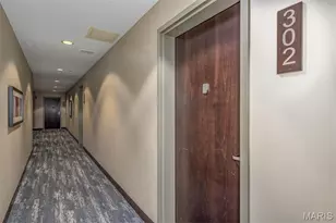 9 N Euclid Ave, Saint Louis, MO 63108 - Photo 3