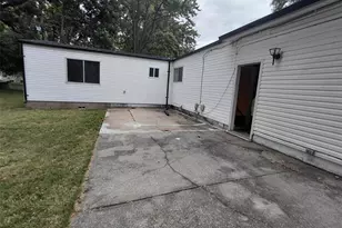 805 Campion Ln, Florissant, MO 63031 - Photo 15