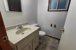 805 Campion Ln, Florissant, MO 63031 - Photo 5