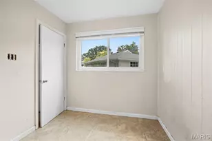 5613 Sanborn Dr, Saint Louis, MO 63121 - Photo 3