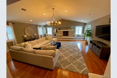 3037 Westham Drive, Town and Country, MO 63131 - Photo 9