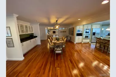 3037 Westham Drive, Town and Country, MO 63131 - Photo 5