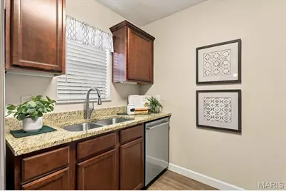 1445 Thrush Place, Brentwood, MO 63144 - Photo 13