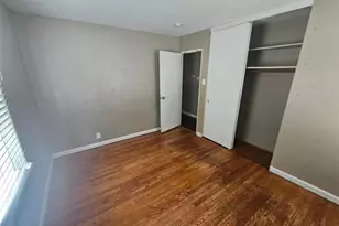 9341 Laramie Dr, Saint Louis, MO 63137 - Photo 7