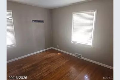 9341 Laramie Drive, Saint Louis, MO 63137 - Photo 5