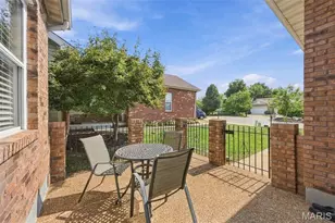 313 Holloway Ridge Ct, Ballwin, MO 63011 - Photo 3