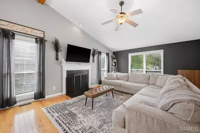 6 Queensboro Drive, O'Fallon, MO 63376 - Photo 7