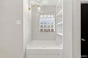 5562 Lindenwood Ave, Saint Louis, MO 63109 - Photo 5