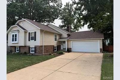 746 Galway Drive, Ballwin, MO 63021 - Photo 3