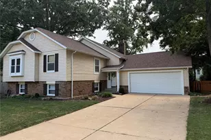 746 Galway Dr, Ballwin, MO 63021 - Photo 3