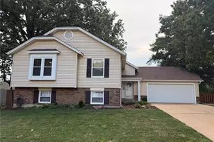 746 Galway Dr, Ballwin, MO 63021 - Photo 1