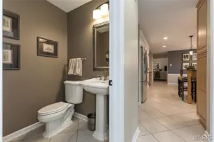 7466 Capilia Dr, Grantwood Village, MO 63123 - Photo 23