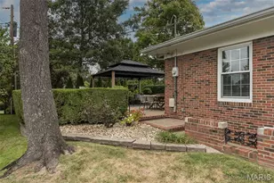 7466 Capilia Dr, Grantwood Village, MO 63123 - Photo 47