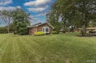 7466 Capilia Dr, Grantwood Village, MO 63123 - Photo 49