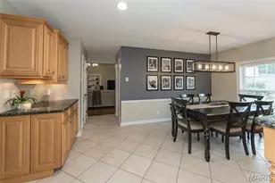 7466 Capilia Dr, Grantwood Village, MO 63123 - Photo 17