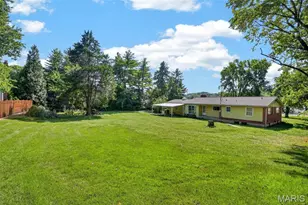 2458 Barrett Station Rd, Ballwin, MO 63021 - Photo 9