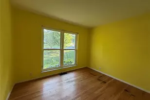 4854 Valley Crest Dr, Unincorporated, MO 63128 - Photo 5
