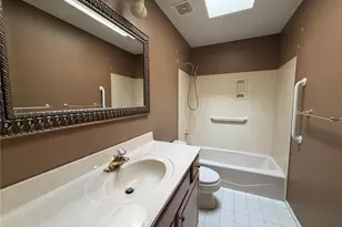 4854 Valley Crest Dr, Unincorporated, MO 63128 - Photo 9