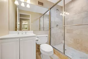 4501 Lindell Blvd, Saint Louis, MO 63108 - Photo 19