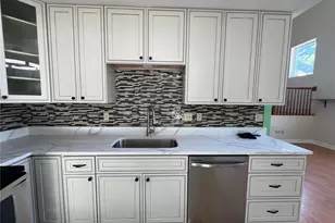 15904 Sandalwood Creek, Ballwin, MO 63011 - Photo 5