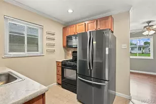 7614 Tennessee Ave, Saint Louis, MO 63111 - Photo 9
