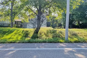 12816 Bellefontaine Rd, Saint Louis, MO 63138 - Photo 7