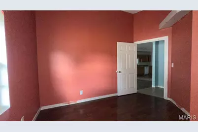 906 N Homewood Avenue, Springfield, MO 65803 - Photo 9