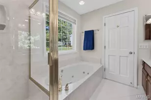 1584 Foxleigh Ct, Town and Country, MO 63131 - Photo 21